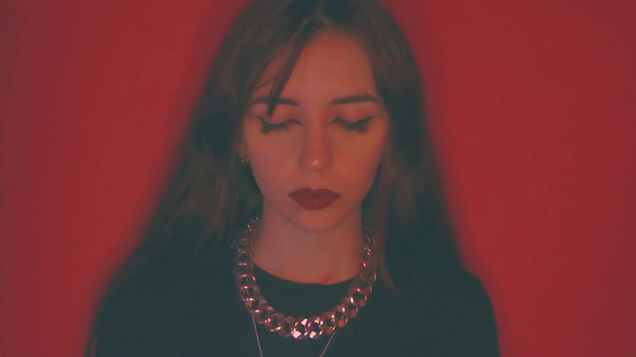 Escribí una canción sobre empoderamiento | DERRÓTAME  | MILA | Prod.Gold's House
