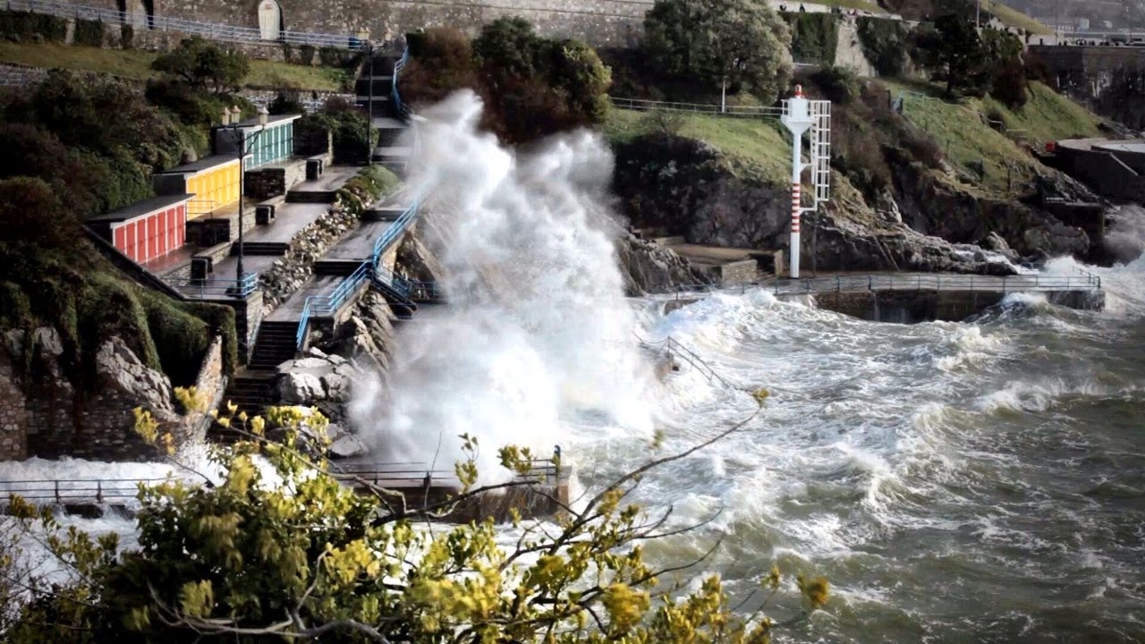 Plymouth Hoe - Big Storm | 8th February 2014
