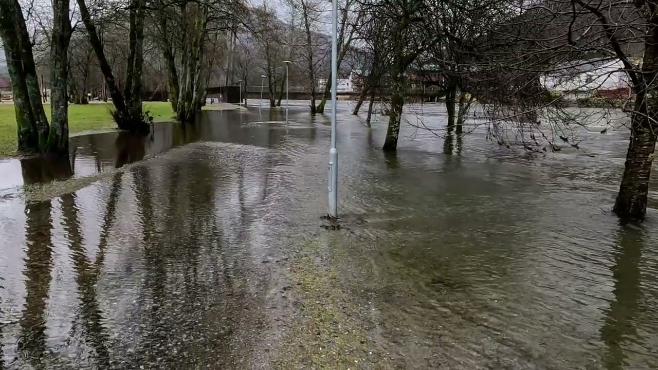 Flom i Førde