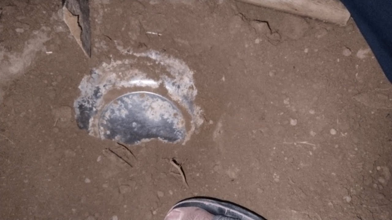  Gold Beneath the Earth: A Modern Mining Journey