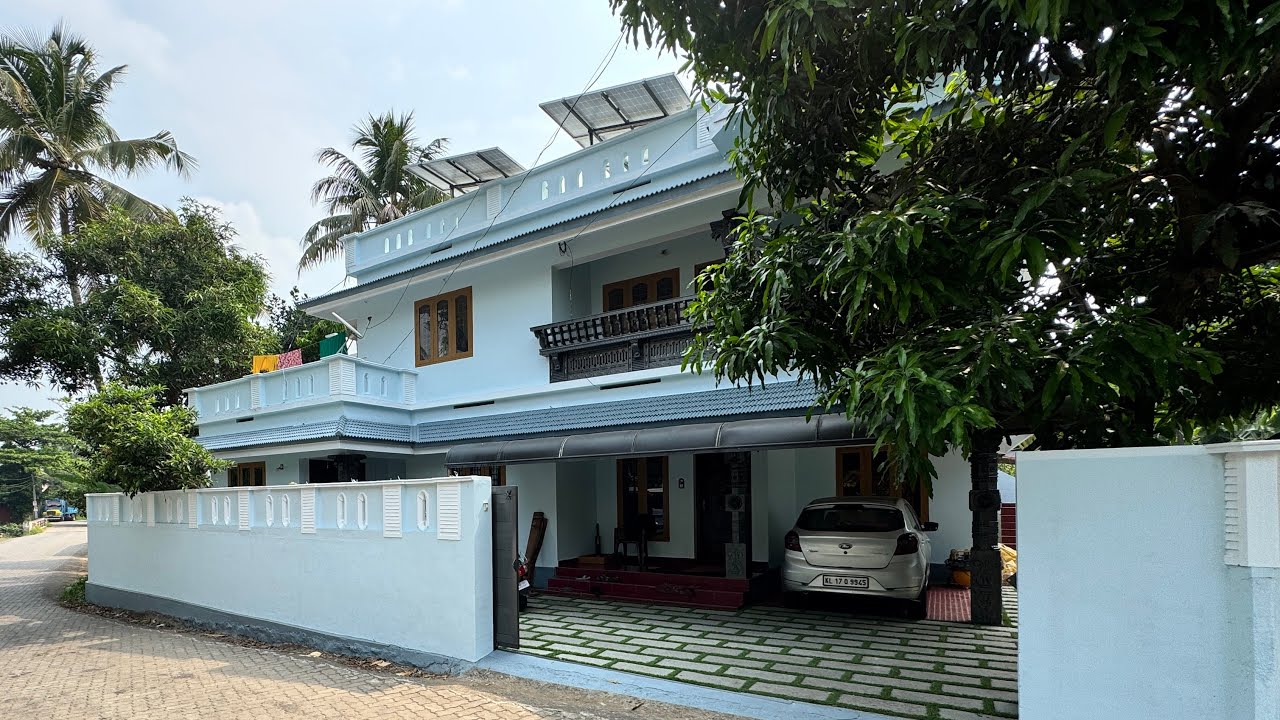Used House for Sale near Aluva, Ernakulam | 8 Cent, 3000 Sqft, 5 BHK | Very Urgent Sale