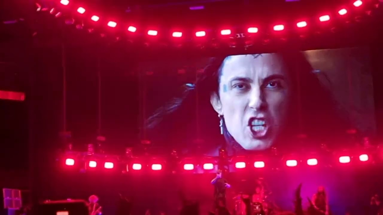 Falling in Reverse - watch the world burn (Praha 2024)
