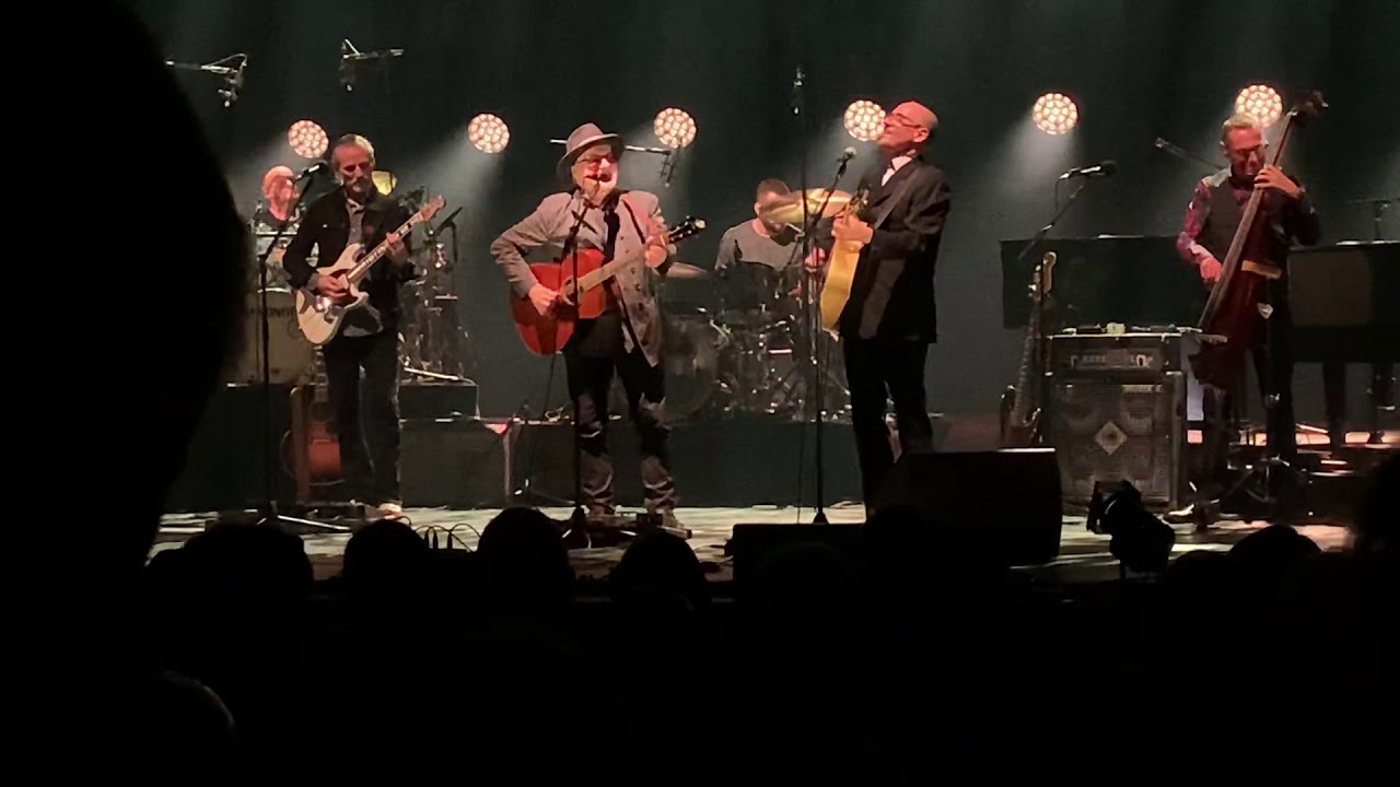 Paul Carrack / Andy Fairweather Low performing “Goodnight Irene” 7/03/2020 Cardiff