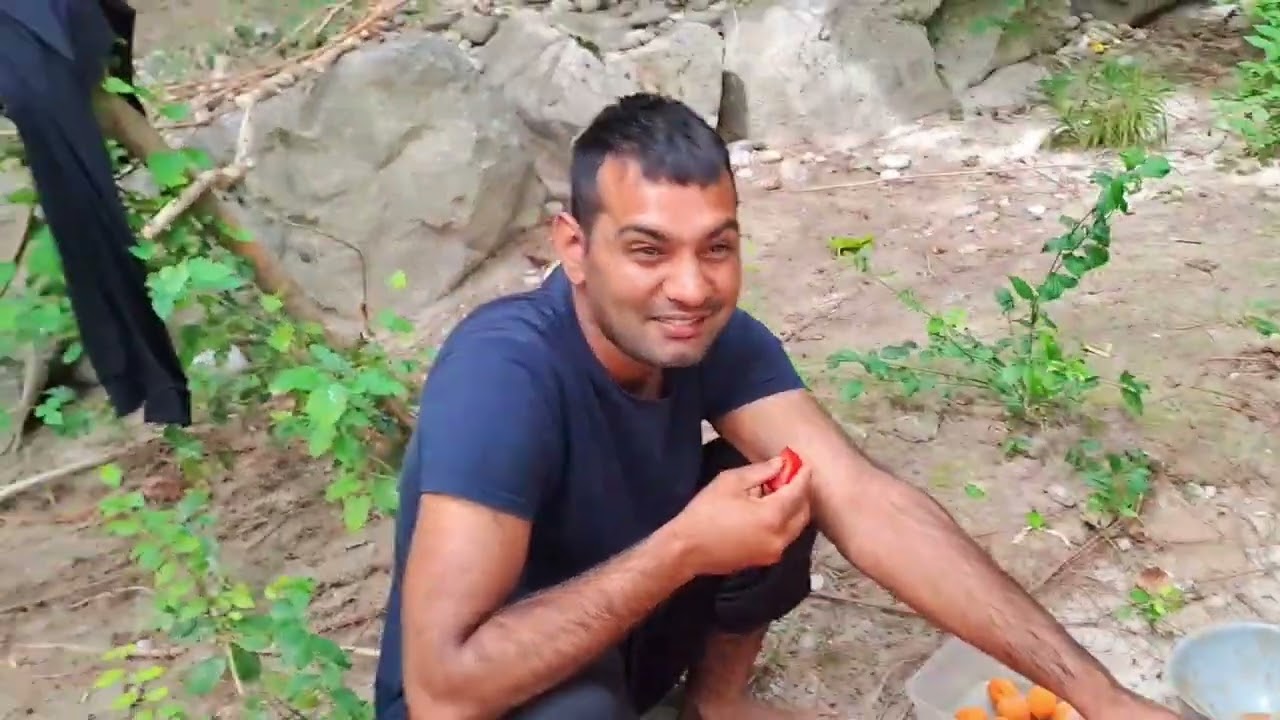 اج دوستوں کے ساتھ