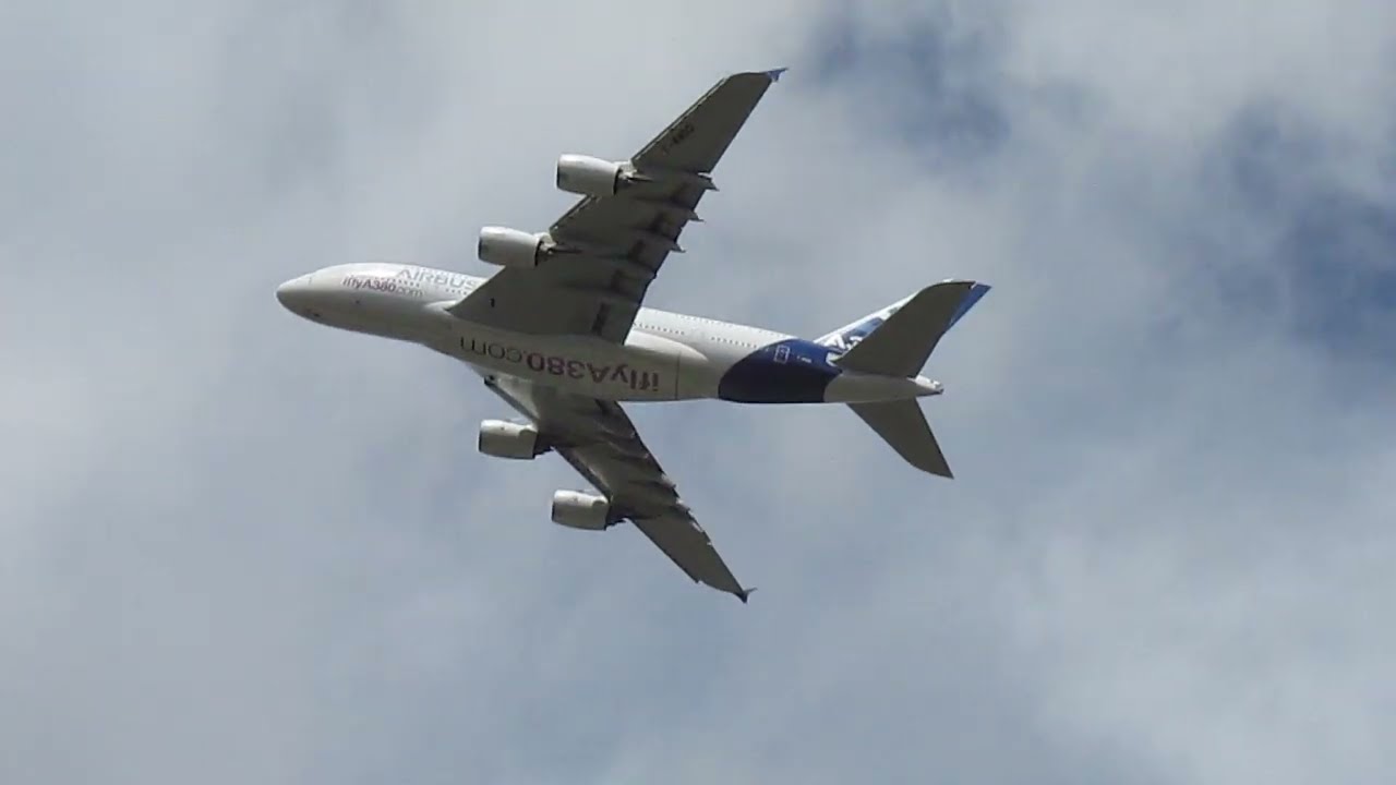 2016年7月16日。Airbus A380の飛行＠ファーンボロ国際航空ショー