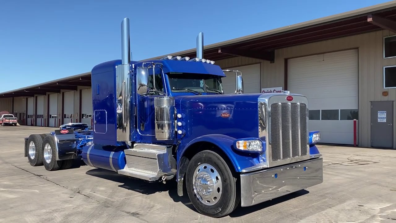 2021 Peterbilt 389, 58