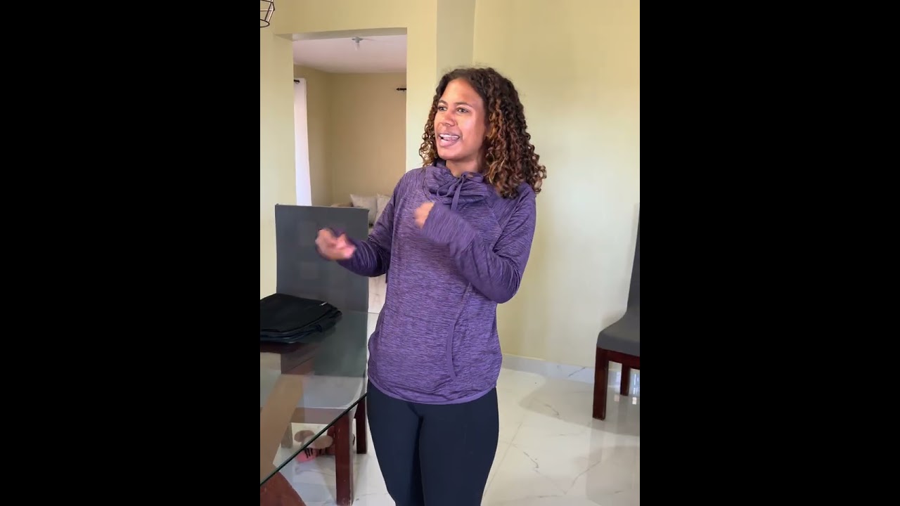 Llegaba a buscar desayuno con su papa todos los días donde la vecina con esta actitud