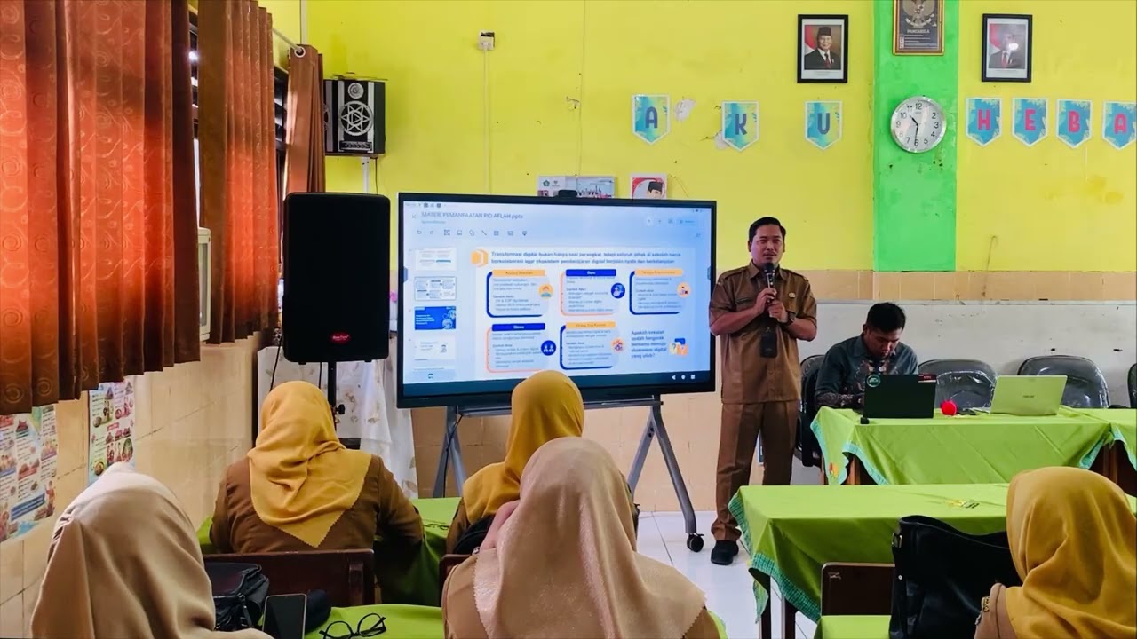 Transformasi Kelas! Pengimbasan Pembelajaran Digitalisasi Jenjang SD di Kecamatan Tanggulangin