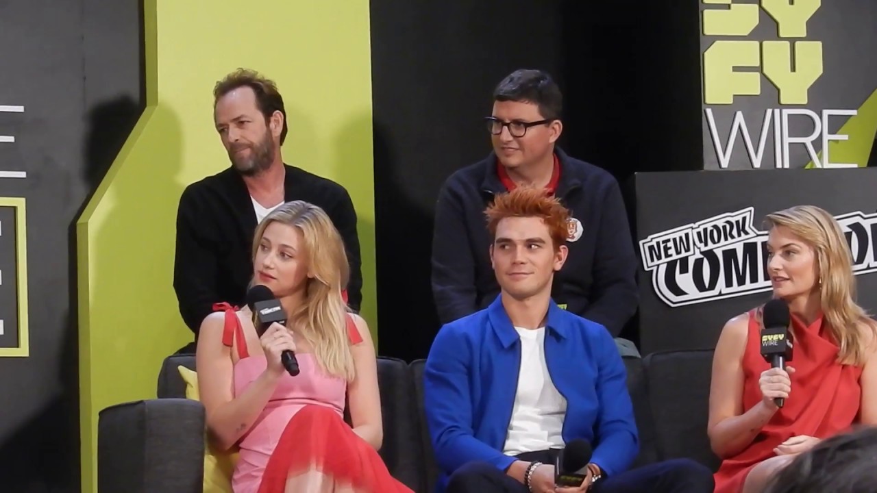 Highlights of Talk w CW Riverdale - Lily Reinhart, KJ Apa & Luke Perry at NYCC Live 2018: Part 1