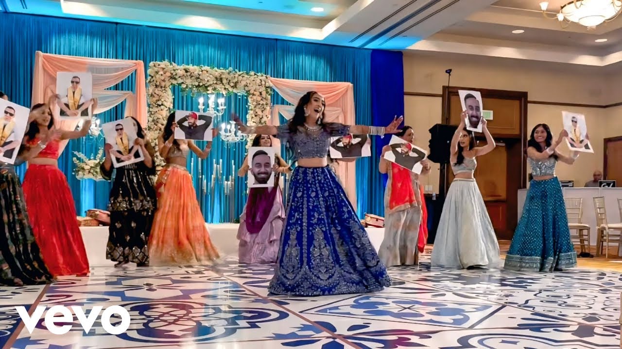 Sangeet Dance Performance || Bridal Squad Dance Performance 2025 || Romantic Bridal Sisters Dance