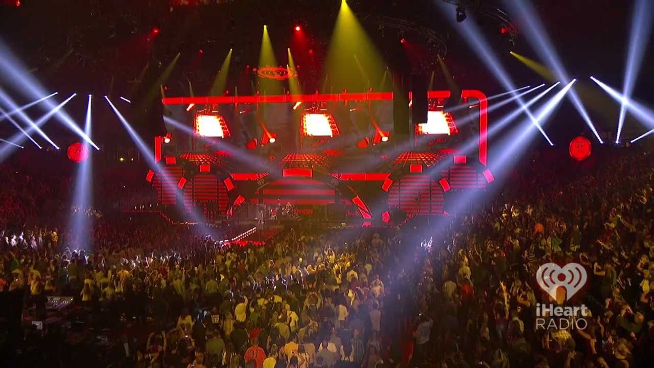 Aerosmith Love in an Eleveator Live iHeartRadio Music Festival 2012 1080p