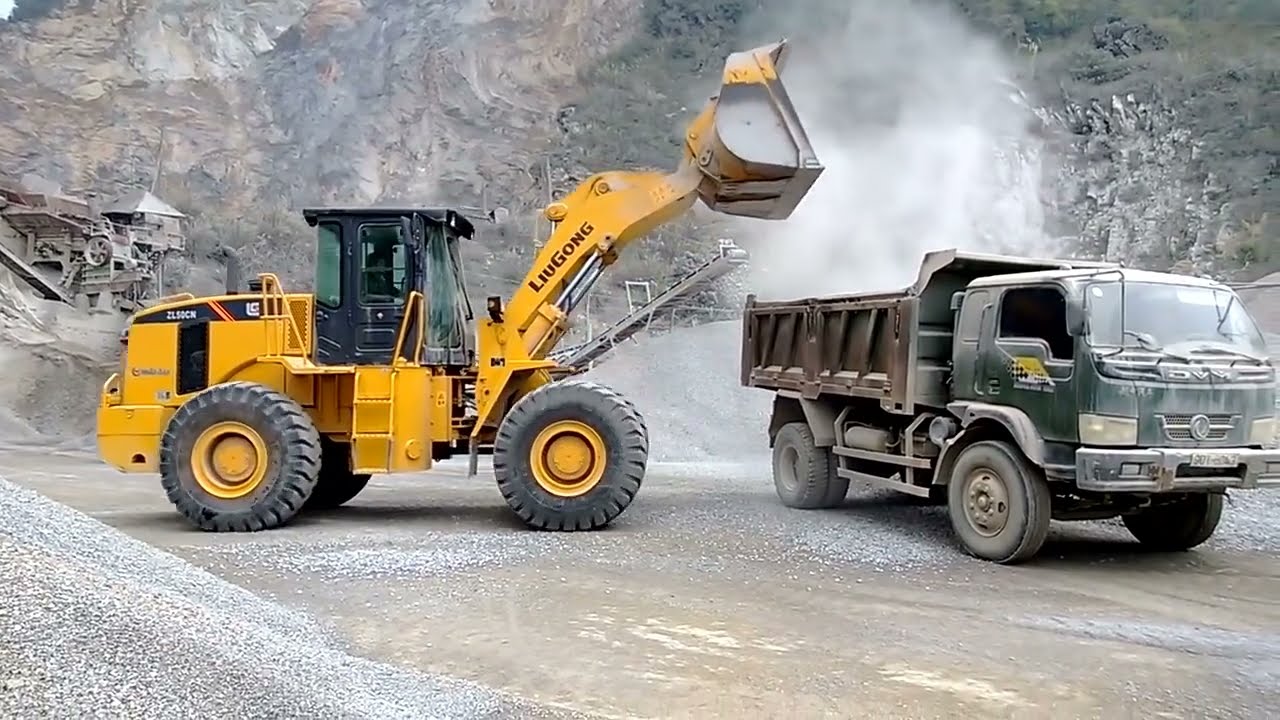 Máy Xúc Lật Gầu 3 - 3,6 m3 Liugong ZL50CN.Hotline: 0964 665 651.