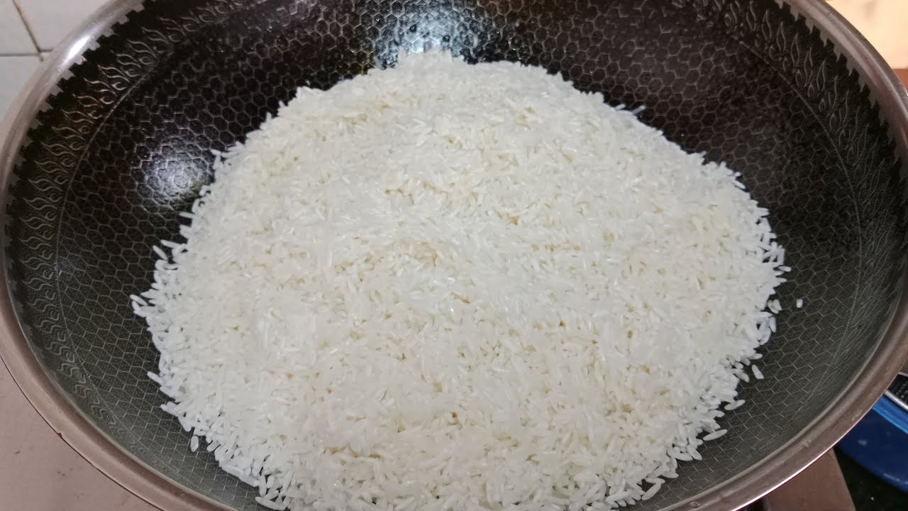 Minggu Teman Pada Libur Aku Dirumah Lembur Sambil Bikin Burassa