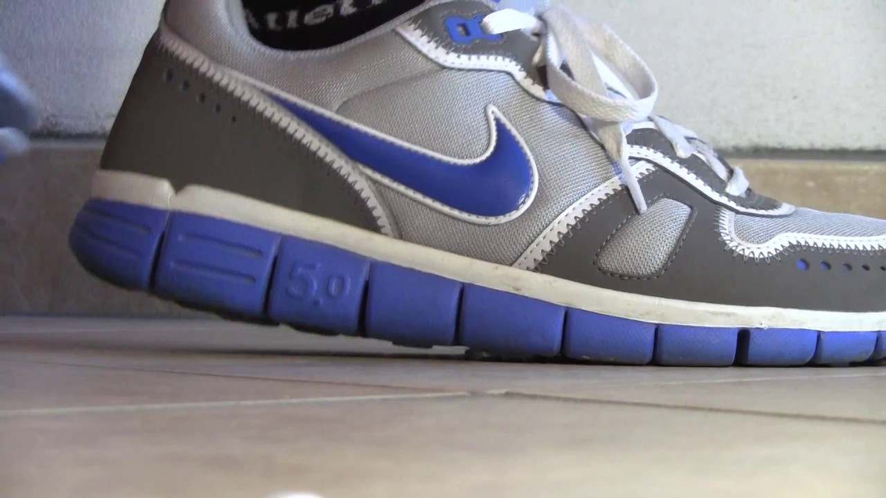 [🏡GIANT👟] Tiny cars stomped by giant guy with Nike Free