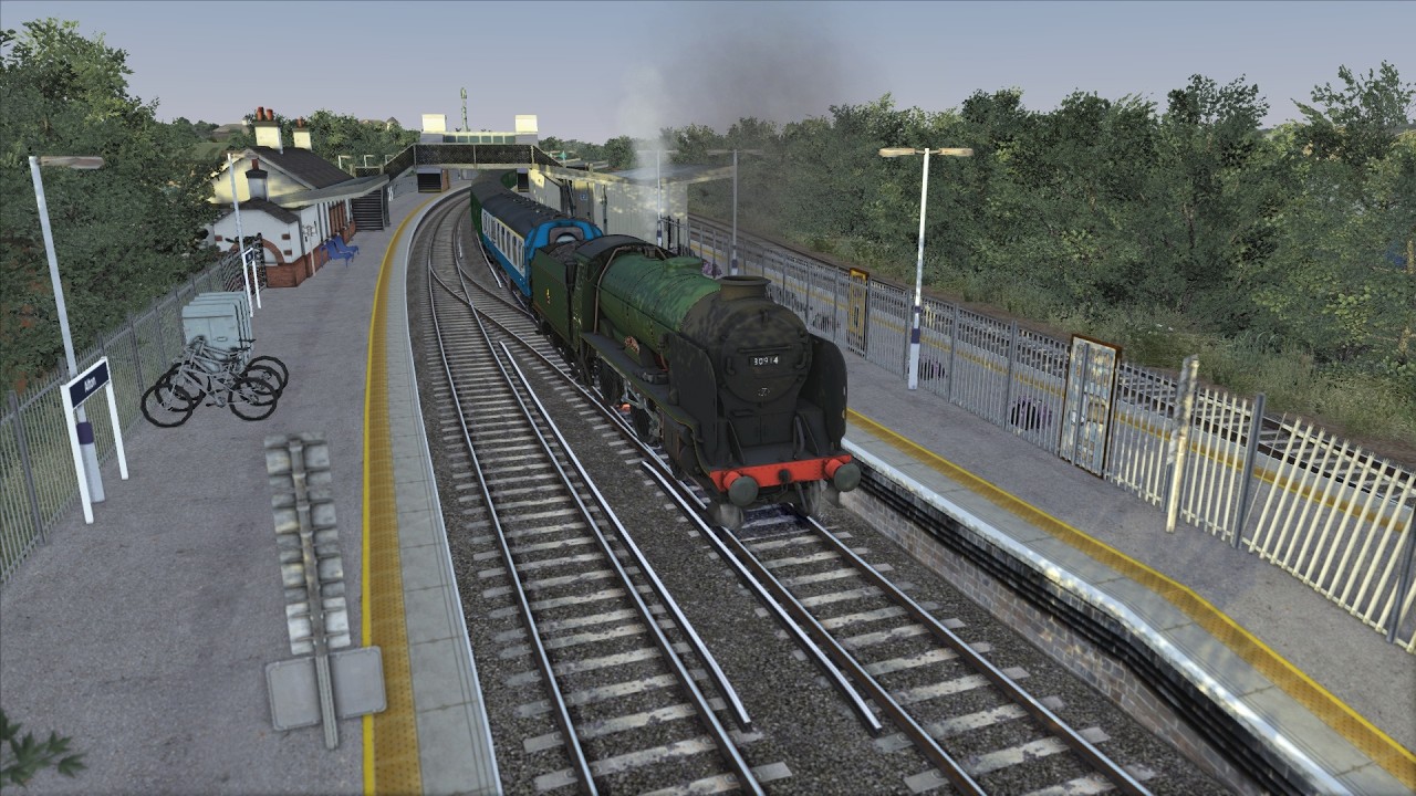 The green train to WSR (first railtour for LM charters)