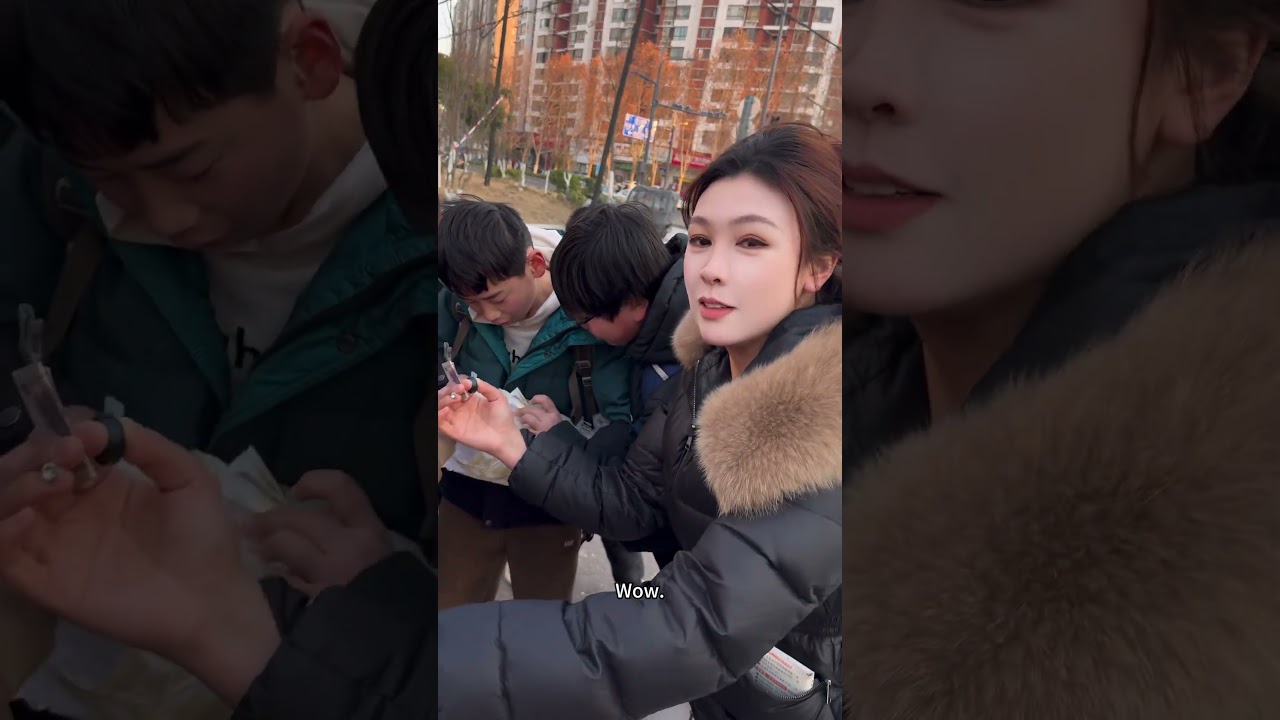 Street interviews五块还是神秘礼物，这次小朋友好像变聪明了 