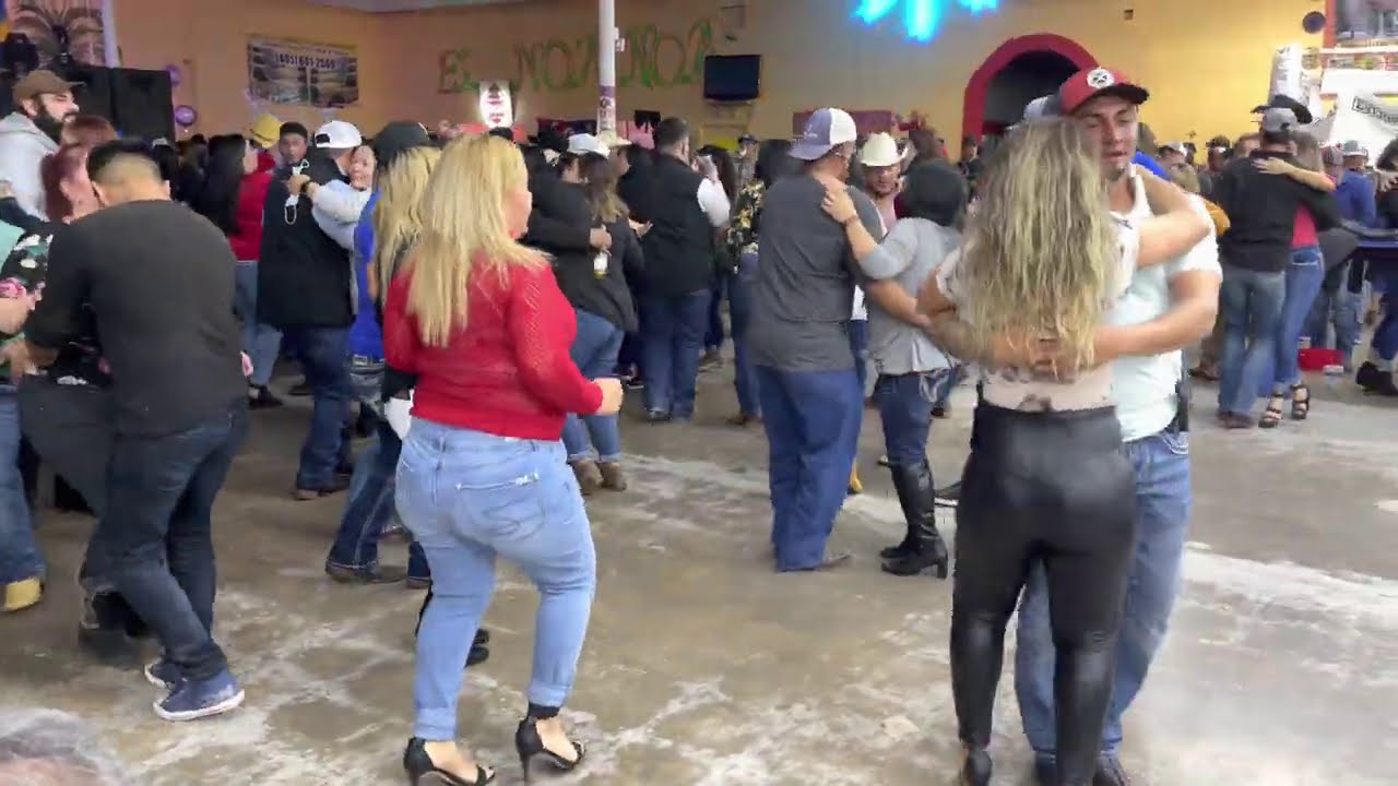 Llego el Sabor, el Zapateo , llego trunkado ! El Pavido Navido! De Ramones a Terán! La Burra orejona