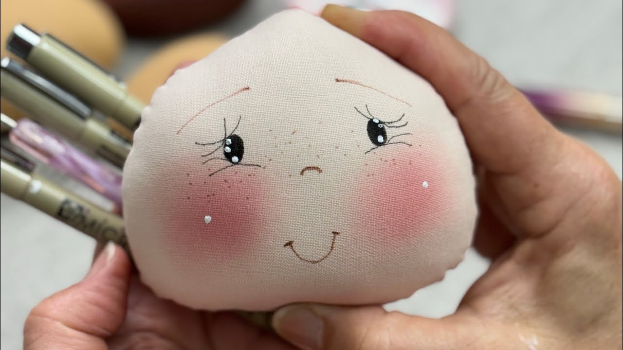 Aprenda a pintar esse lindo rostinho de boneca