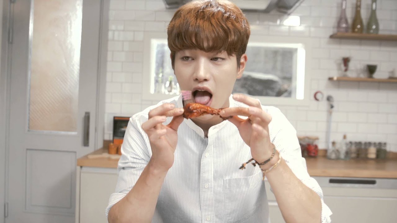 서강준과 콩닥콩닭 로맨스 with 굽네 볼케이노 치킨