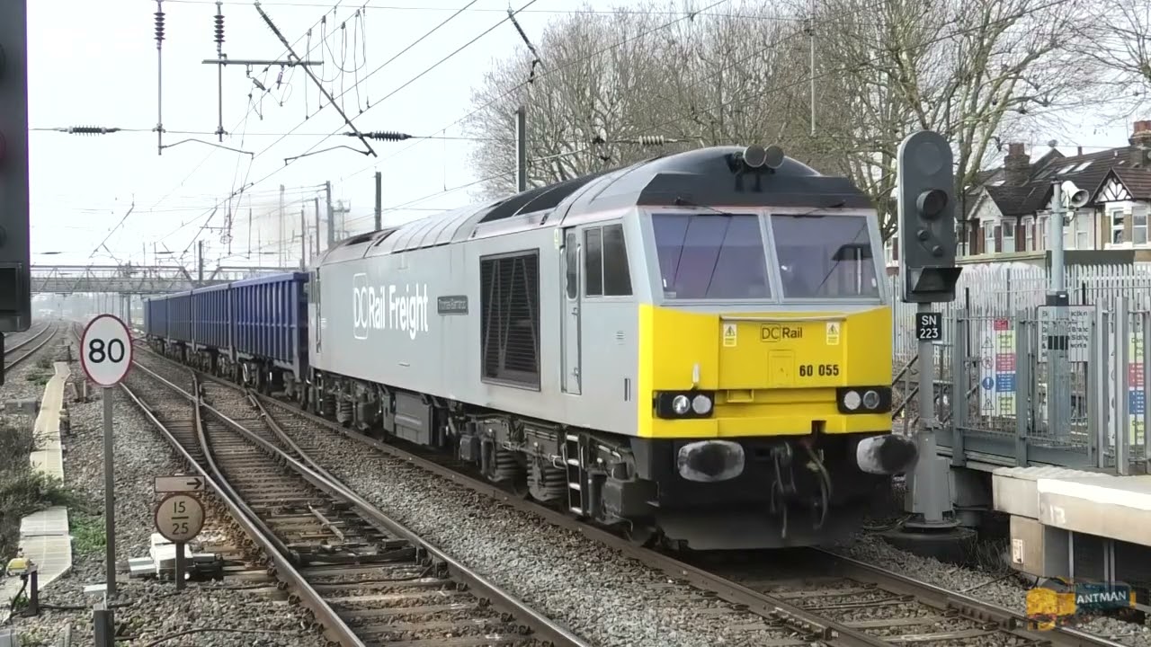 Another Outstanding Day for Freight Trains in LONDON