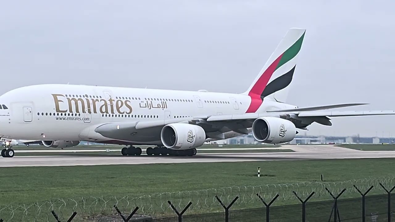 Emirates A380 virgin Atlantic A330 departure (Manchester Airport)