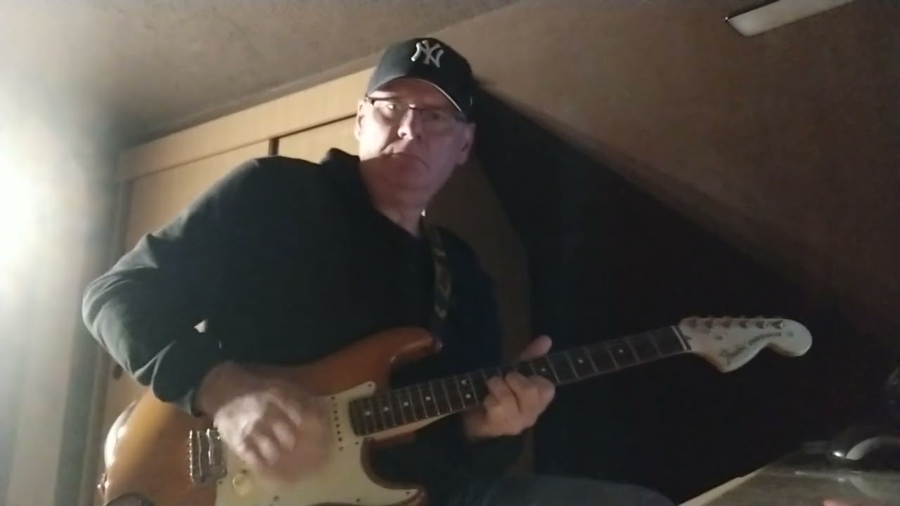 MM- Sultans of Swing Dire Straits (guitar cover)