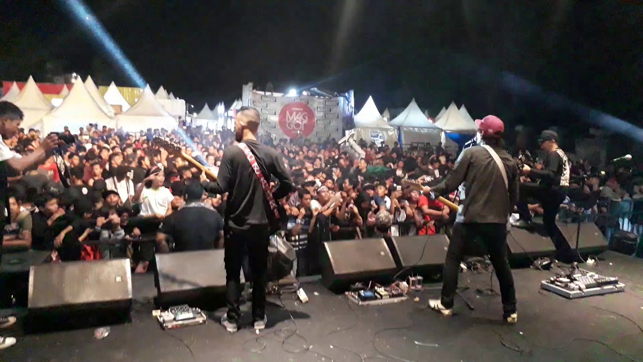 Superiots - Koruptor LIVE Semarang