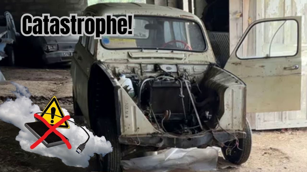 Catastrophe pendant la restauration de cette 4L…