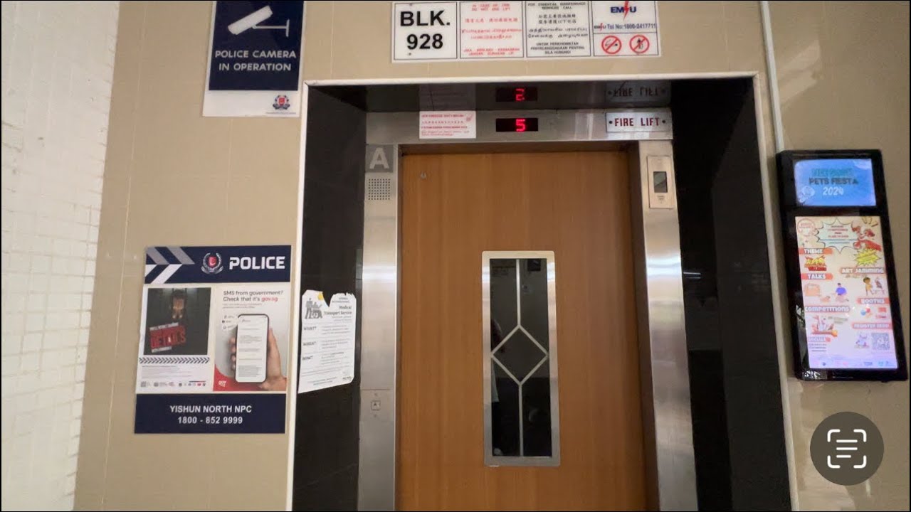 Yishun rare One door elevator at BLK 928 Part one continue to watch Part two at @UntitledSingapore