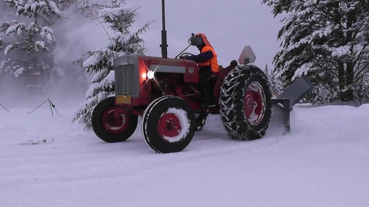 Valmet 565 ja Masa 2230 linkoaa