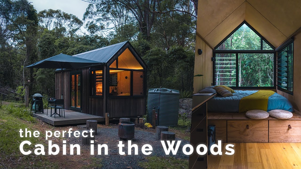 We stayed in a perfect Cabin in the Woods | Tiny House Tour