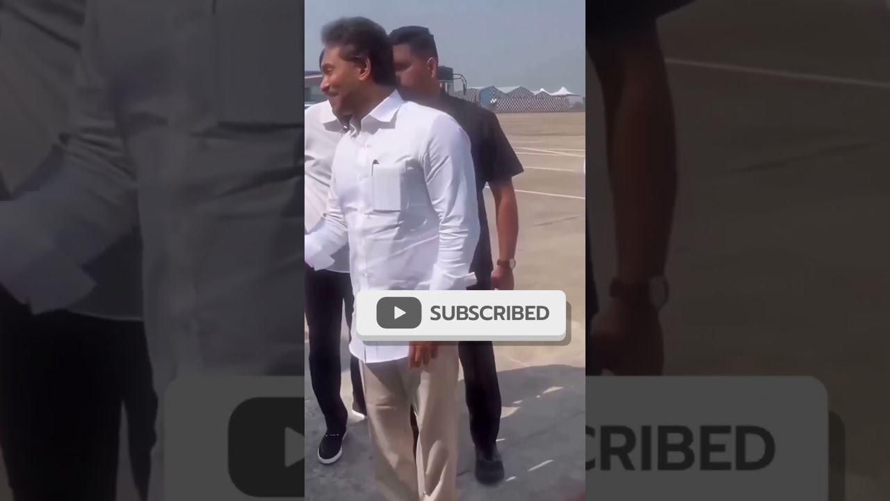 Jagan airport inside visuals#ysjagan#ysbharathireddy#ysrcp#ycp#ycpparty#ysjaganagain#jaganfans#jagan