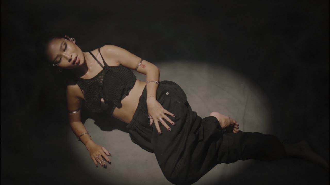 Monica Karina - Pon It (Official Music Video)