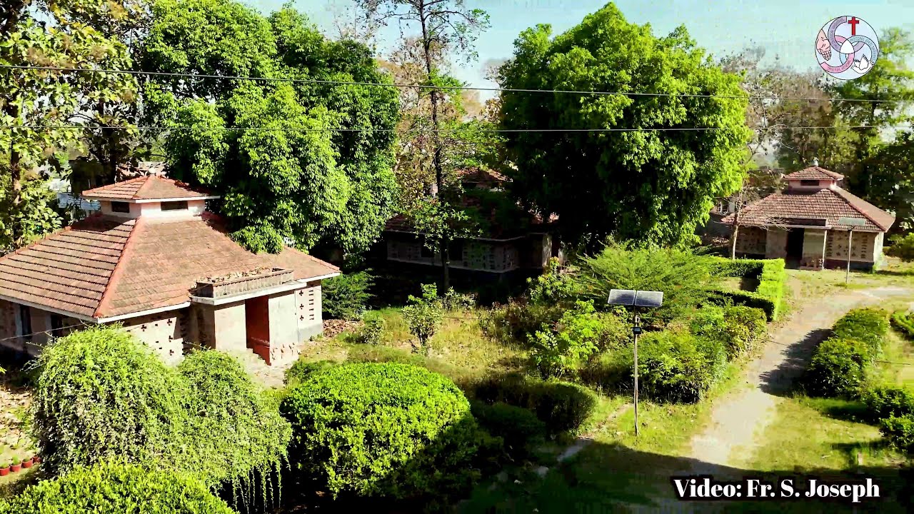 A View of Nav Sadhana Campus in Varanasi, Summer look of Nav Sadhana, #college  #dronevideo #campus
