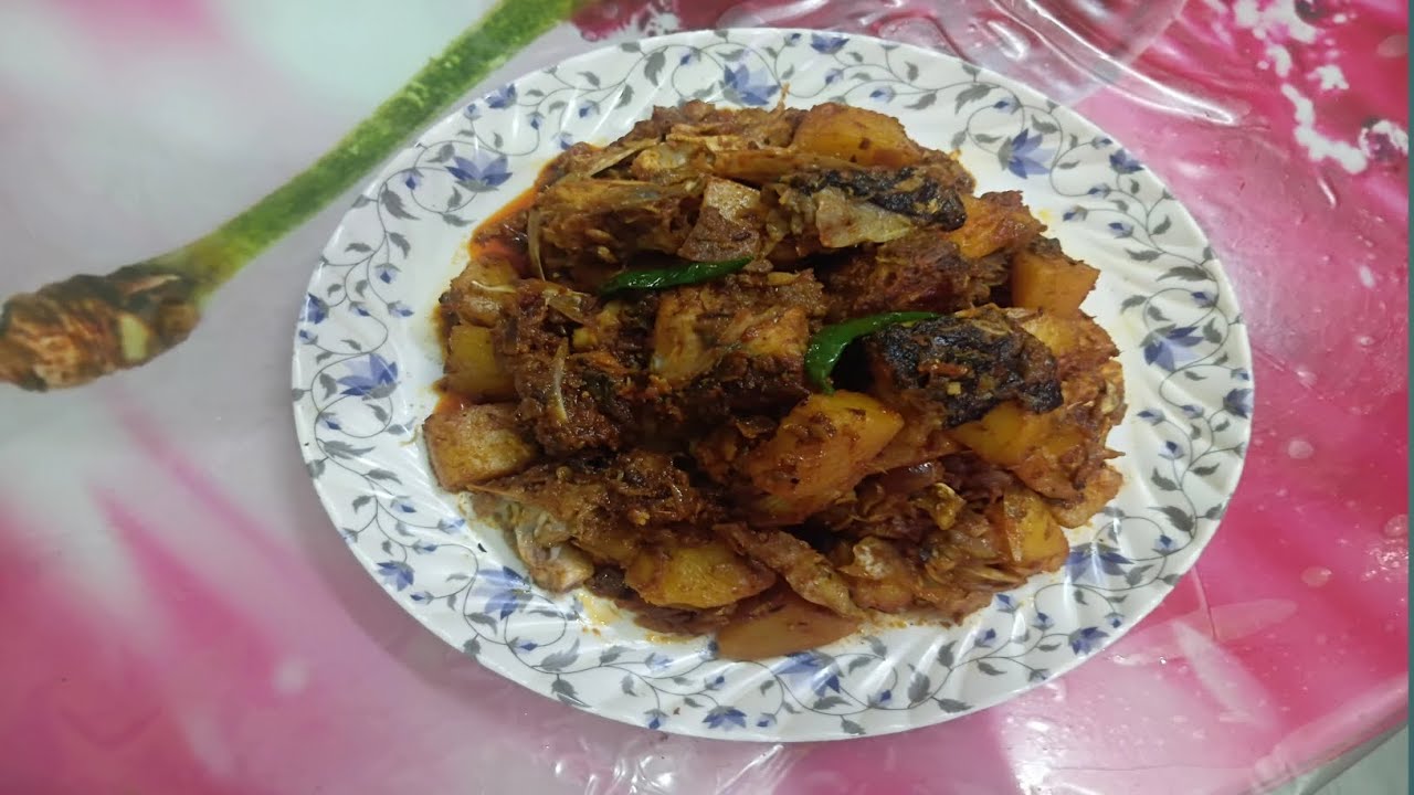 মাছের মাথার কষা গরম ভাতের সাথে খেতে অসাধারণ লাগে /Macher Mathar Kosha Recipe 