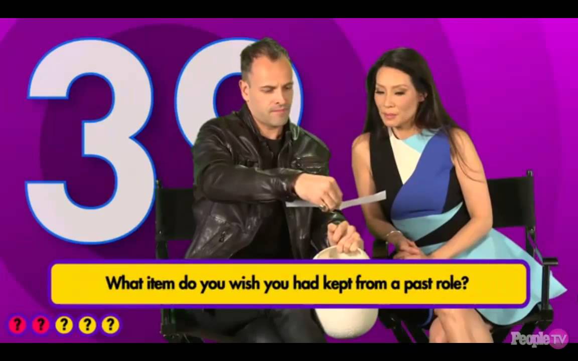 Elementary- Jonny Lee Miller and Lucy Liu ( People Chatter )