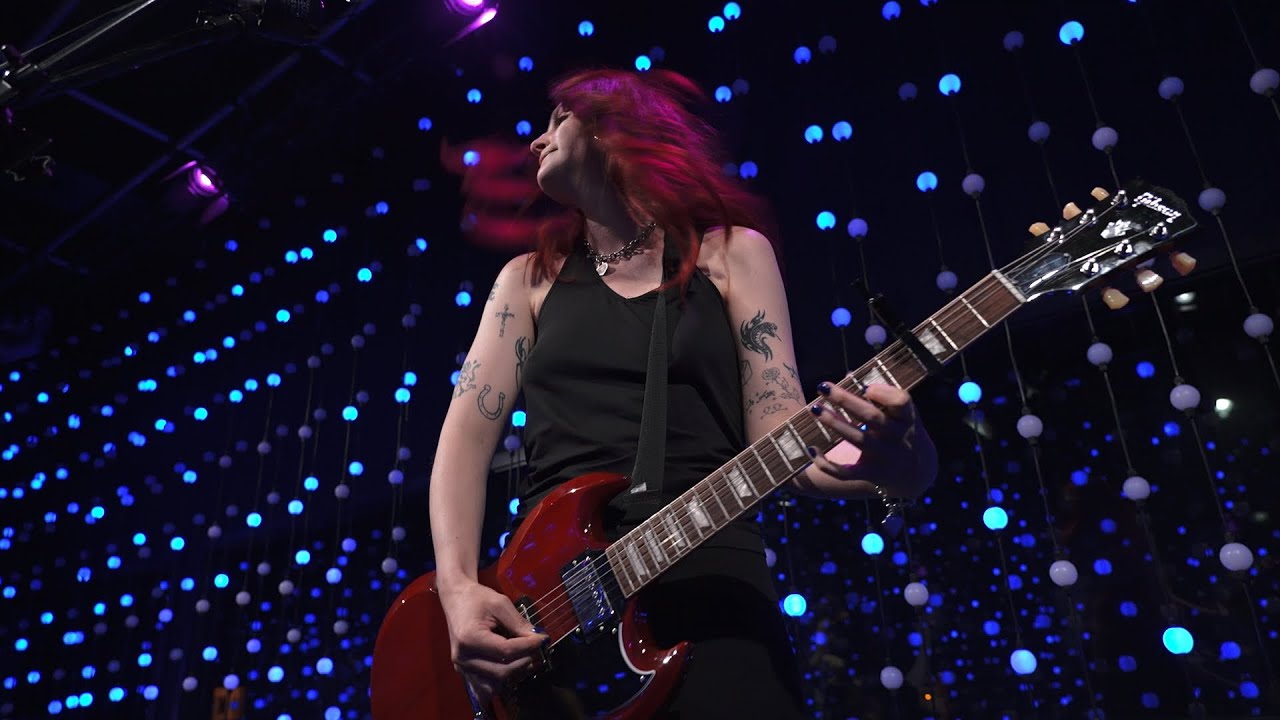 Momma - I Want You (Fever) (Live on KEXP)
