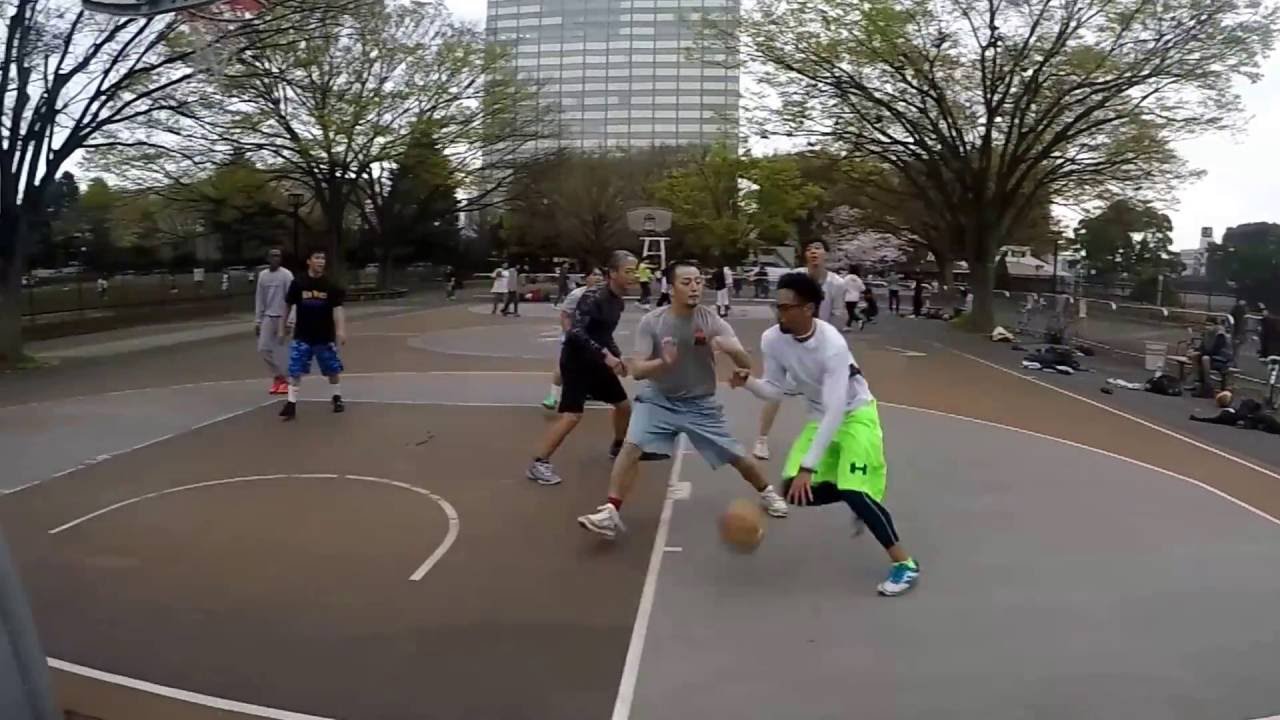 TOKYO, JAPAN - YOYOGI PARK - Acrobatic Basketball Finish in Japan! #basketballinjapan