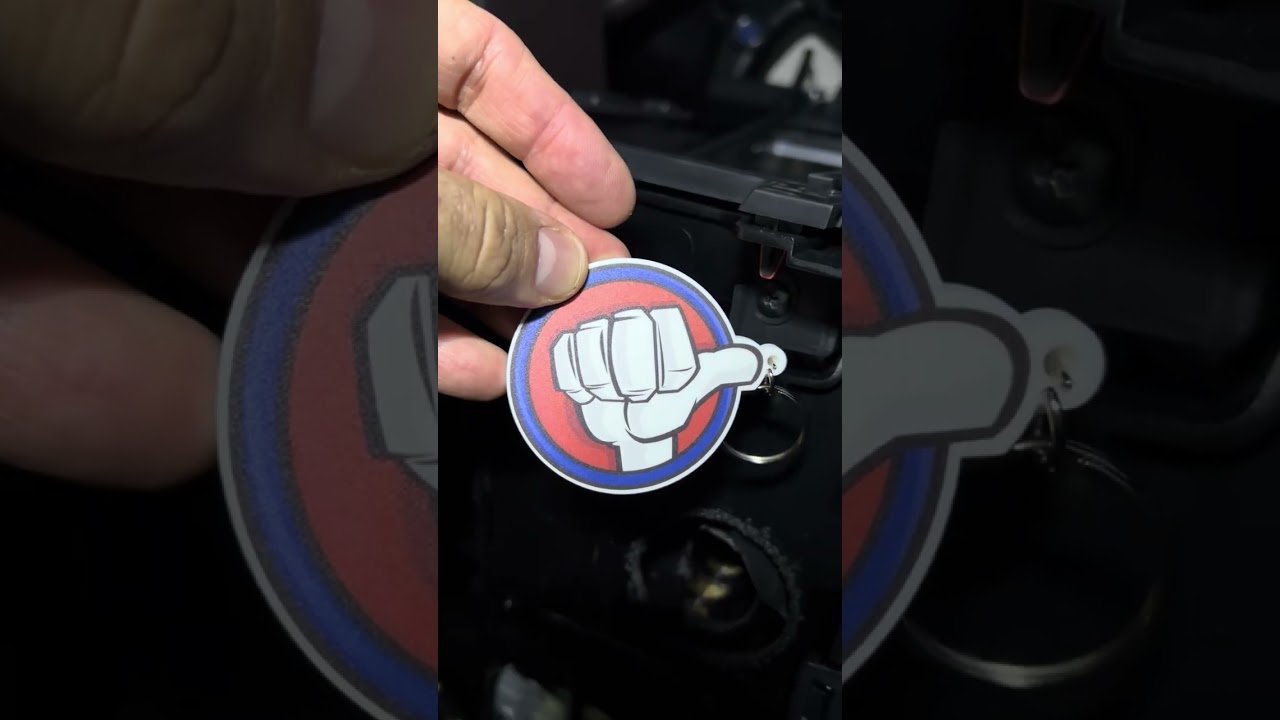Removing things stuck in console compartment in 2023 Sienna- should work for 2021+ siennas