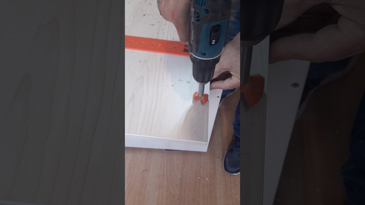 Cum se face o gaura pentru balamale
