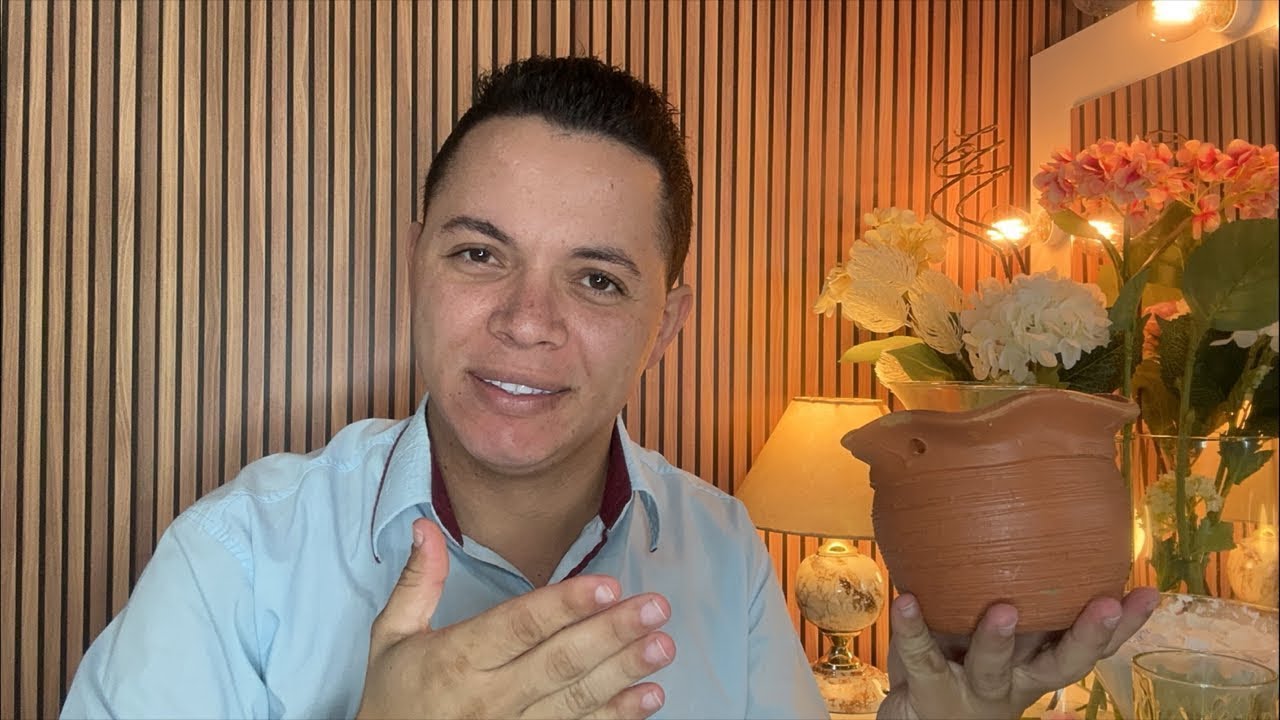 Deus me revelou que vai transformar alguém, ele vai moldar o vaso, você ira ver a diferença.