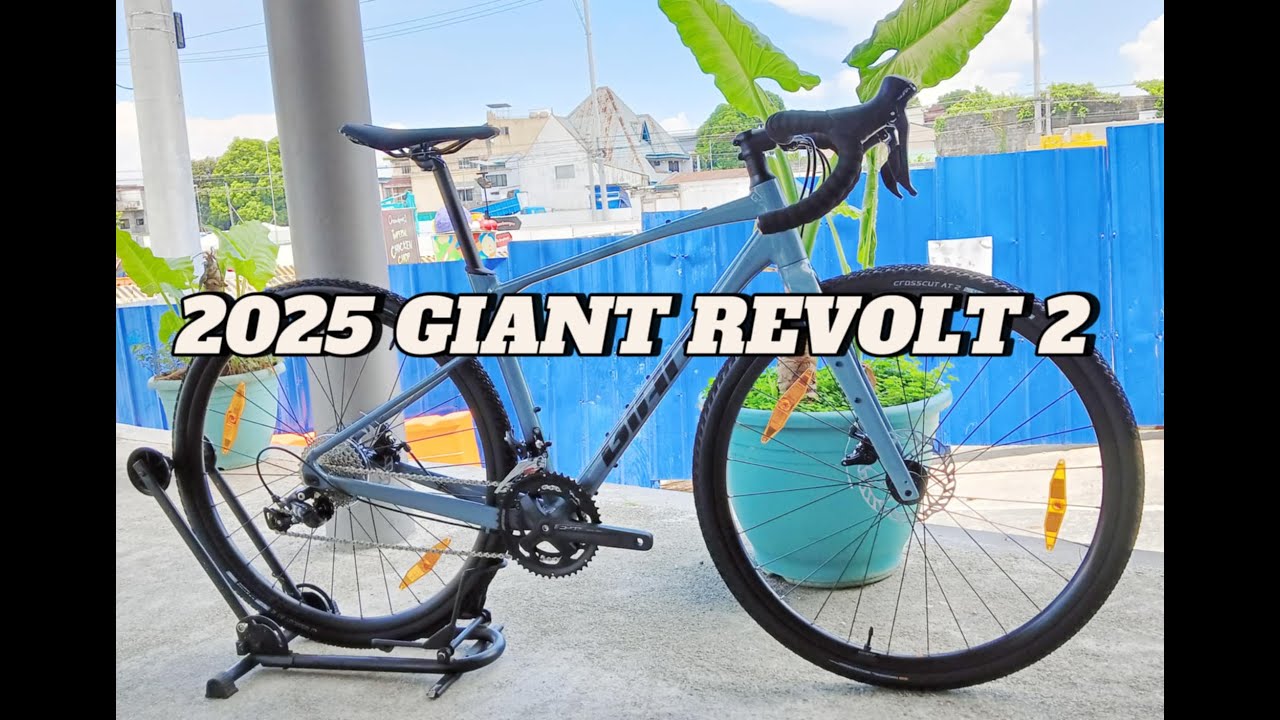 2025 GIANT REVOLT 2 SMALL - SHIMANO SORA COMPONENTS