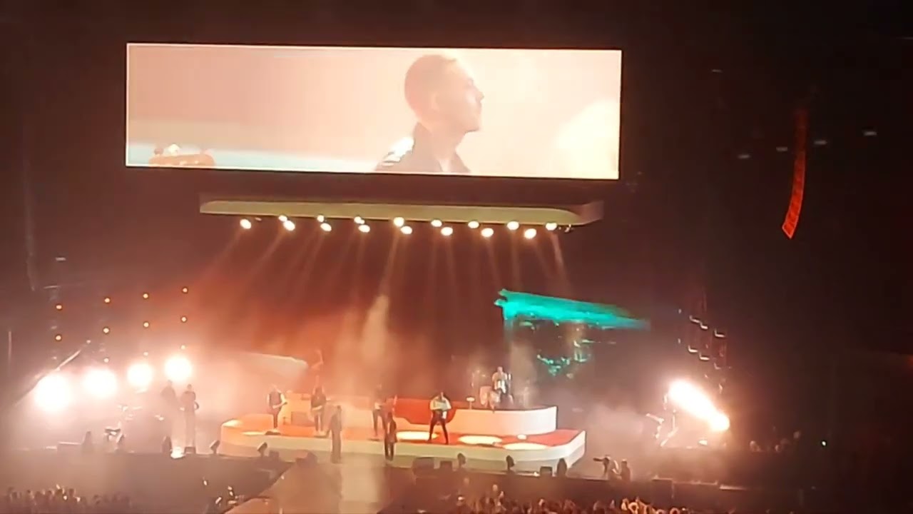 Dani Fernández en el Wizink Center de Madrid 29-12-2022 @DaniFernándezOficial