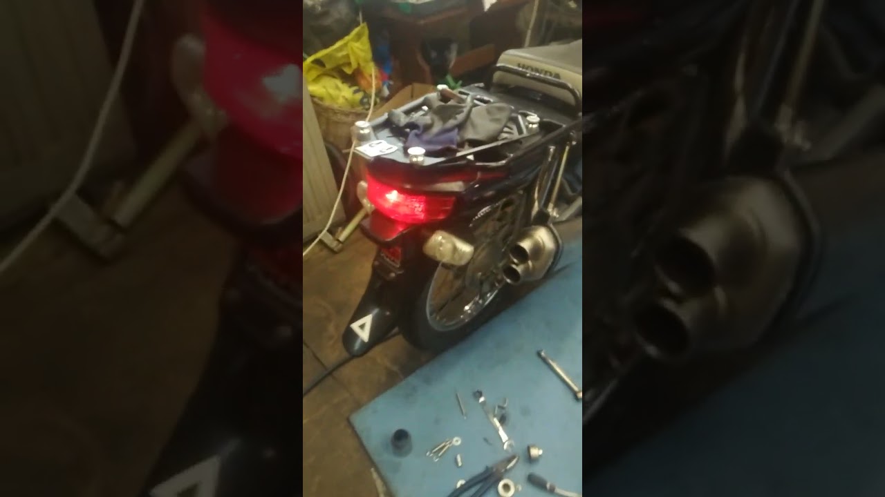 Прямоток готов для Honda super cub AA04 в стиле Africa twin.
