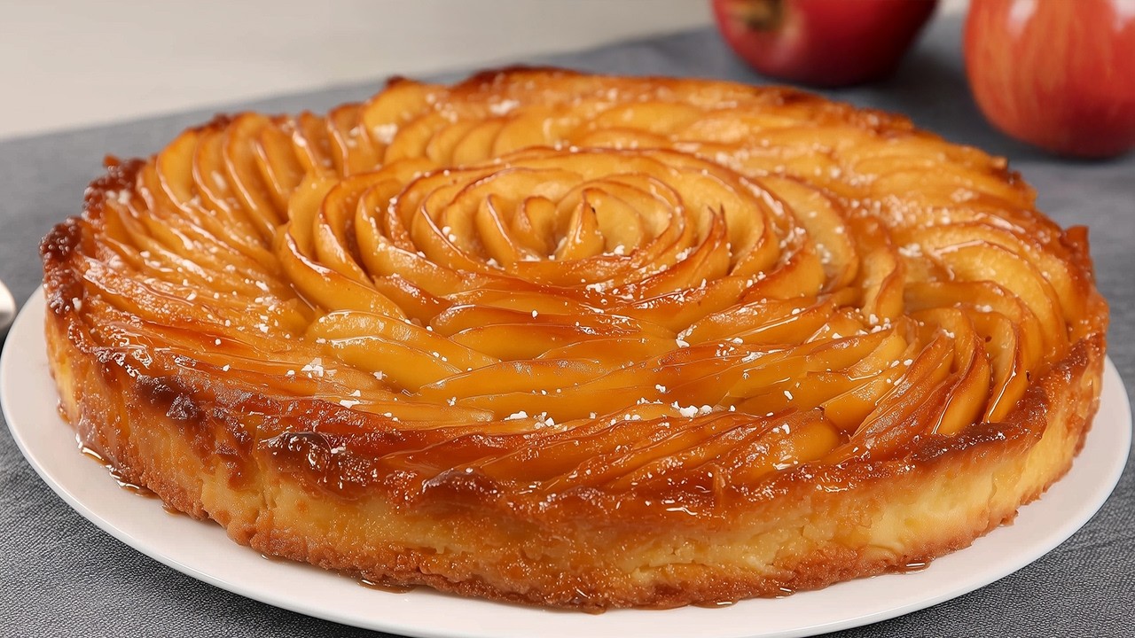 Знаменитый яблочный пирог на 4 столовые ложки, который просто тает во рту! Просто и вкусно.