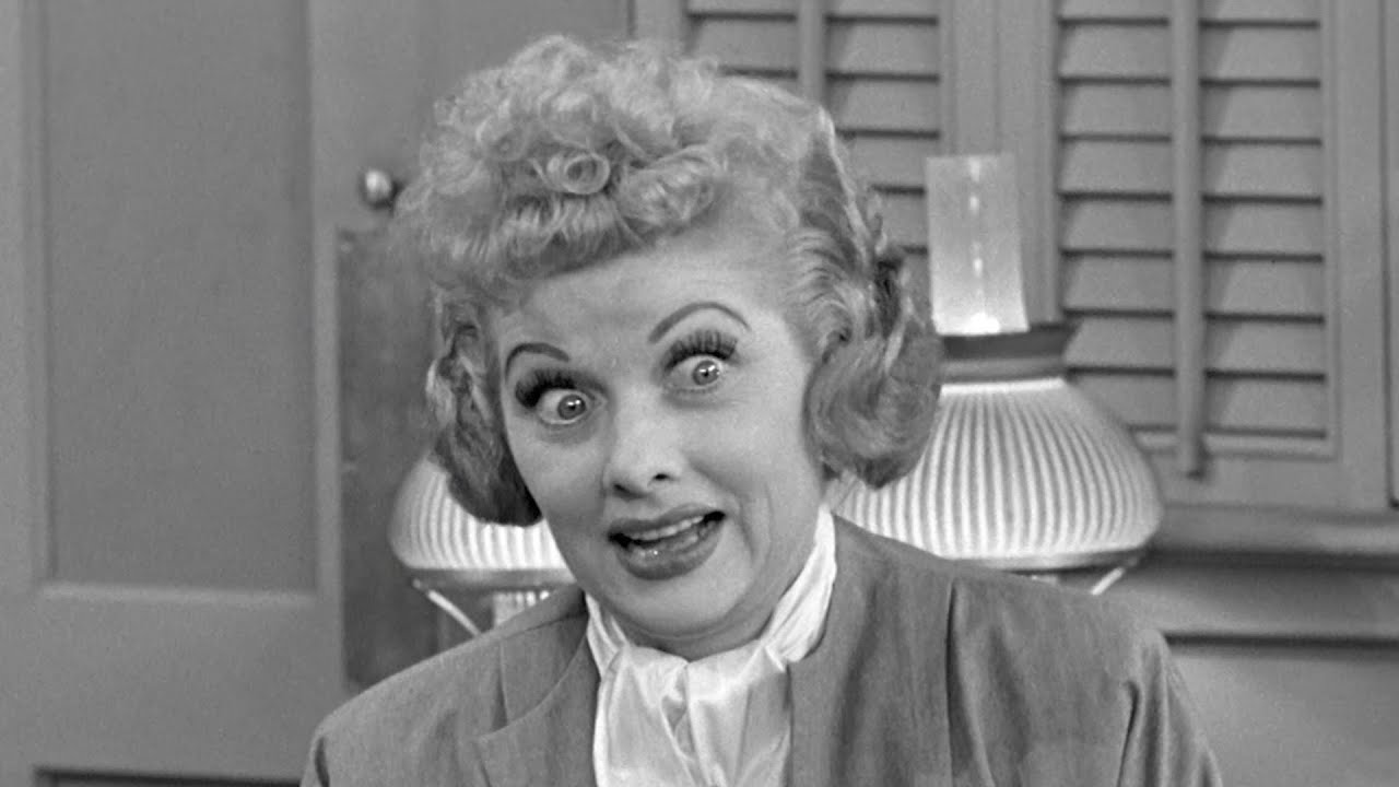 Lucy Pretends to Know Spanish?!