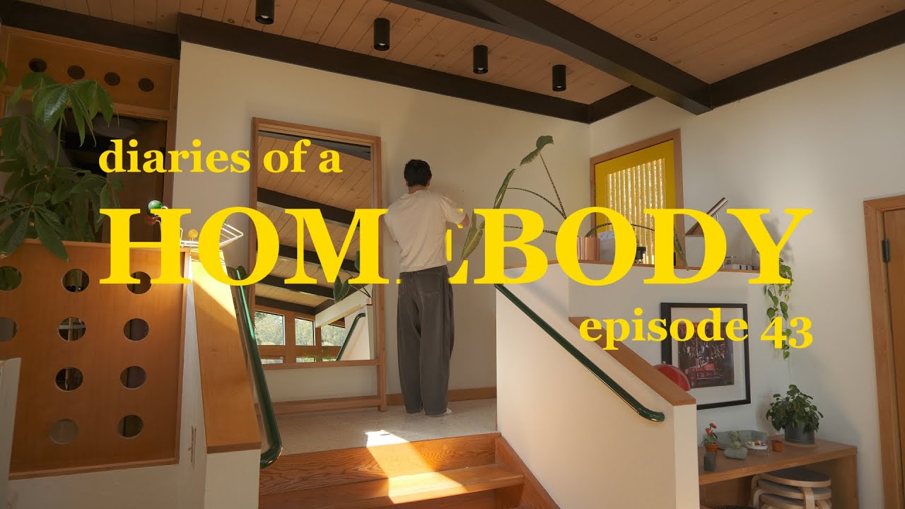 functional entryway updates, cozy corner setup, surprising my dad! | Homebody Diaries