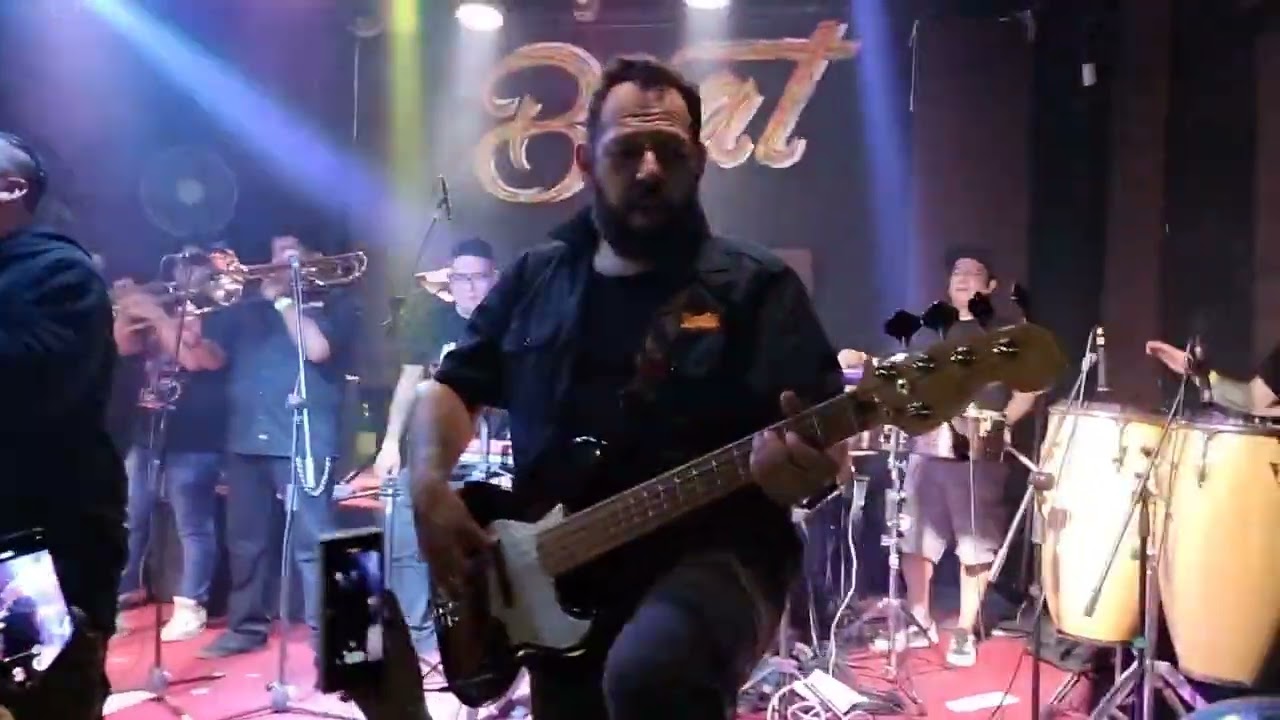 Nana Pancha - Luna/ay ay amor (en vivo Beat 803)