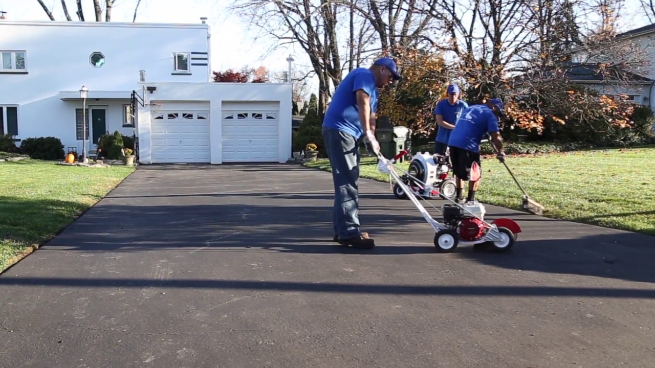 Fast Track Asphalt & Paving Jobs with Little Wonder