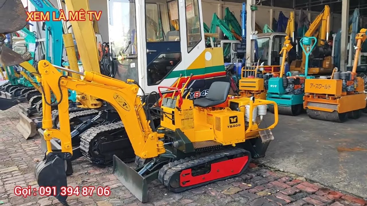 Ông chủ báo giá máy đào nhật bãi mới đẹp từ 40 triệu đồng một chiếc.